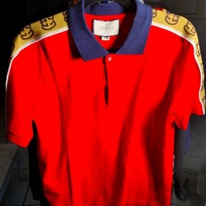 Men's gucci polo it's like a men's slim large brand new